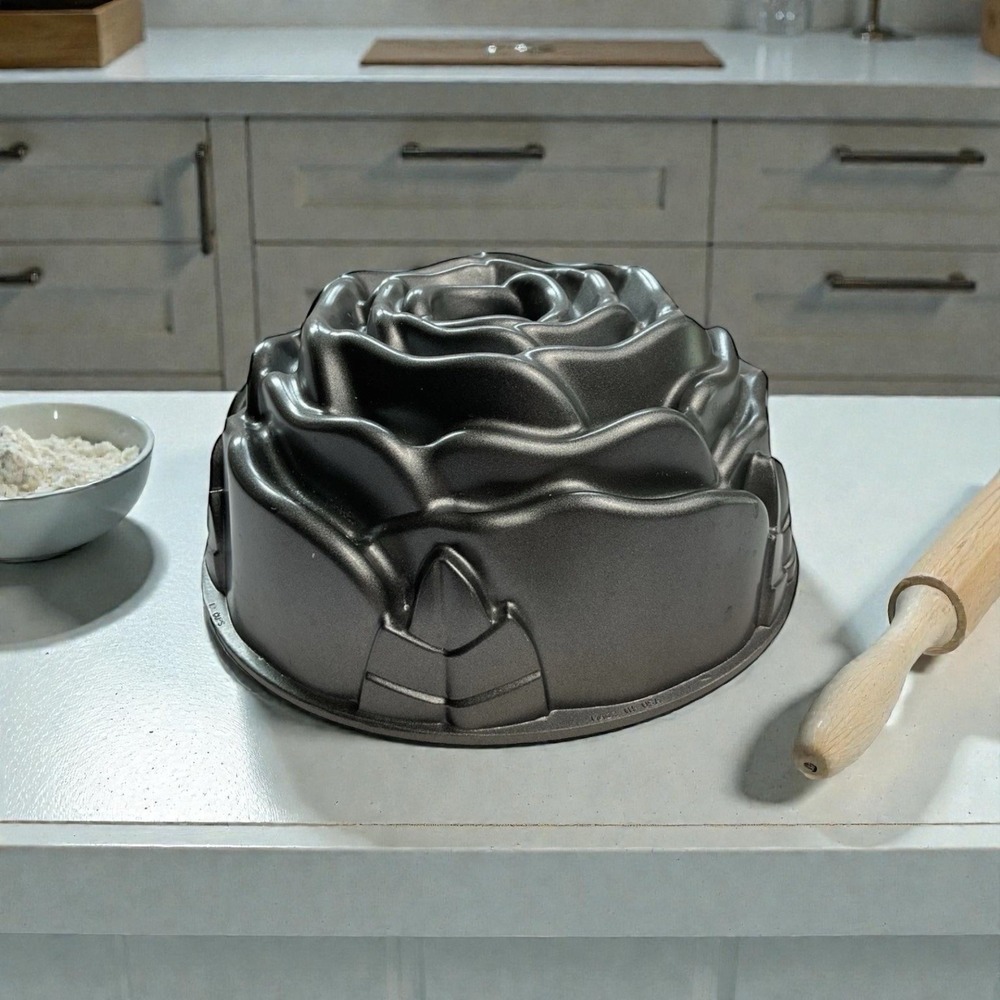 Nordic Ware Rose Cast Bundt Pan, 10 Cup,  Cake Birthday Mother's Day Floral